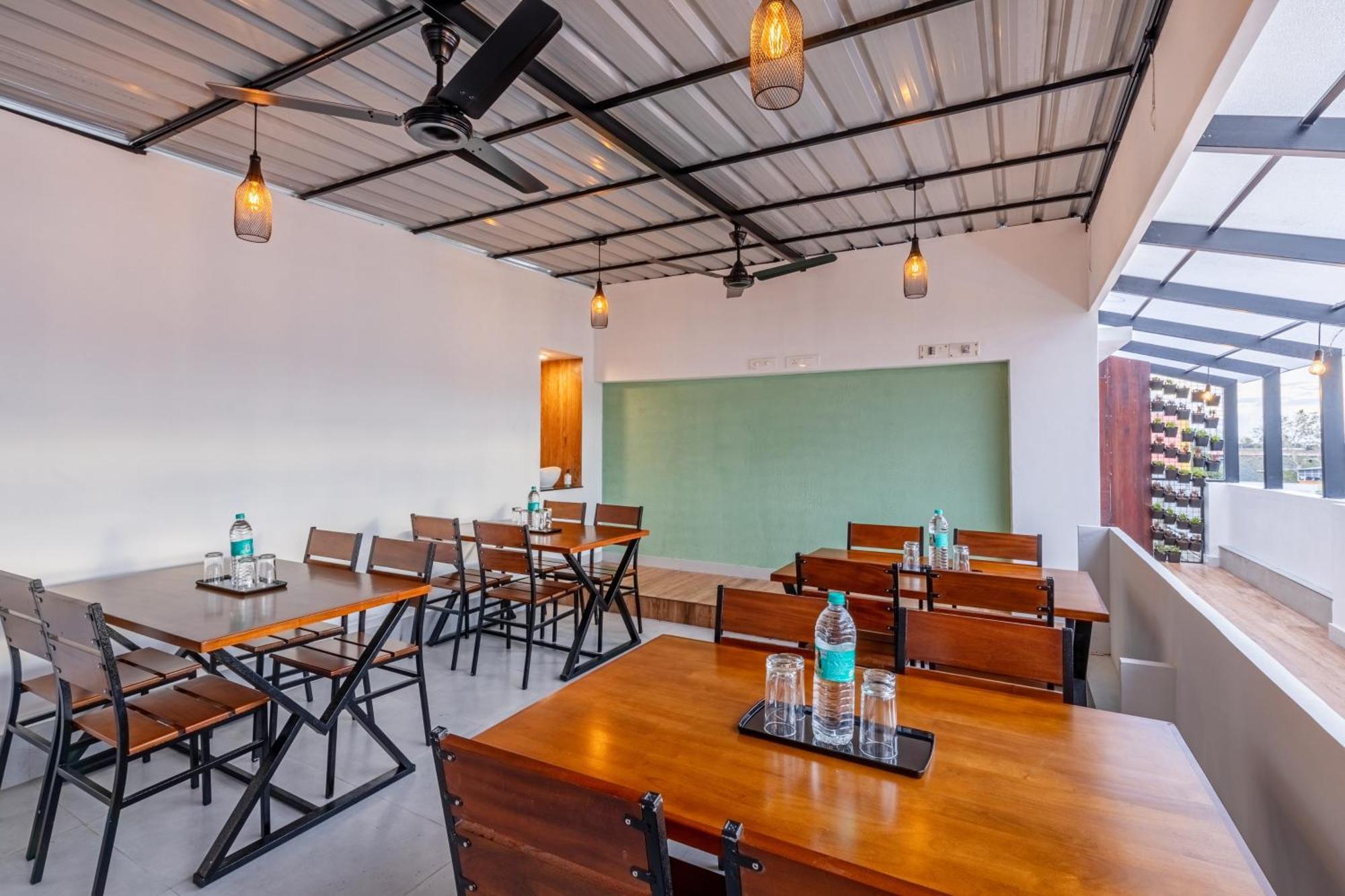 Treebo De Cloud 9 Regency Hotel Thiruvananthapuram Eksteriør billede